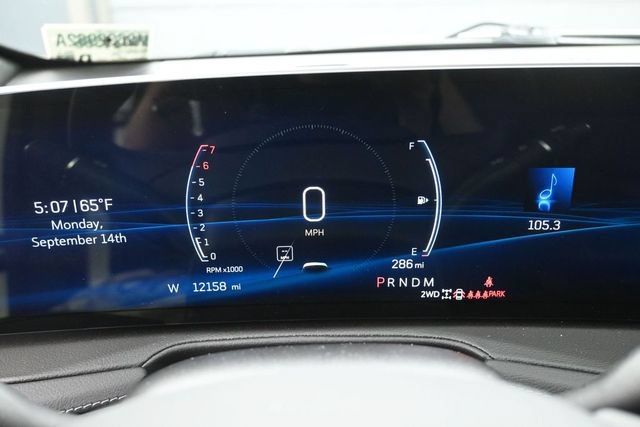 Certified 2024 Cadillac XT4 Premium Luxury AWD/4WD image 30
