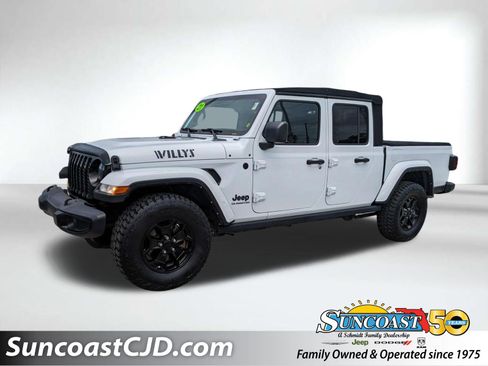 Certified 2021 Jeep Gladiator Sport AWD/4WD image 1