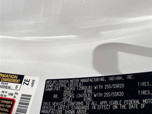 Certified 2024 Toyota Grand Highlander XLE image 33