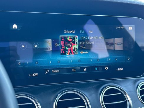 Used 2023 Mercedes-Benz E 350 4MATIC Sedan image 17