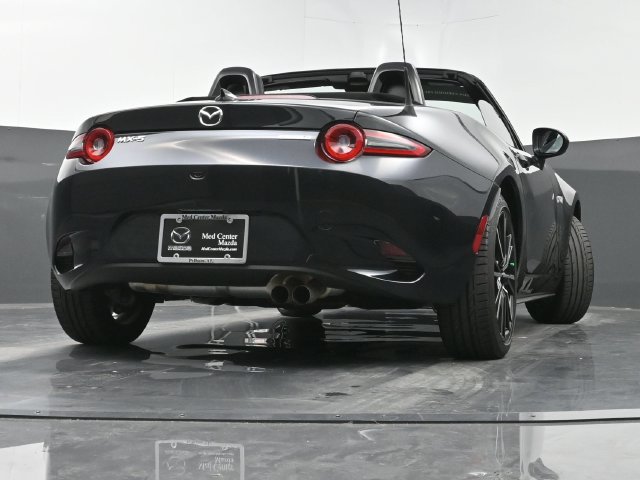 Used 2024 MAZDA MX-5 Miata Grand Touring RWD image 27