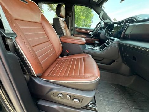 Used 2024 GMC Sierra 1500 Denali Ultimate AWD/4WD image 5