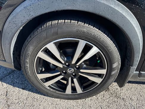 Used 2020 Nissan Kicks SV image 12