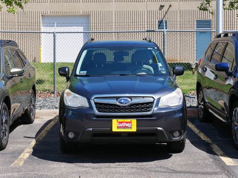 Used 2014 Subaru Forester 2.5i Limited w/ Popular Package #2 AWD/4WD image 2