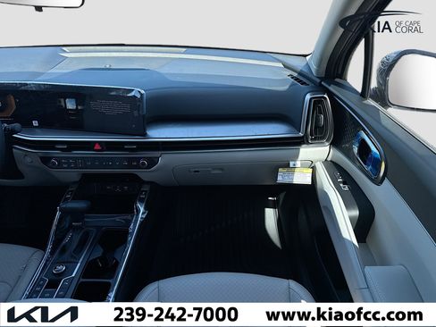 New 2026 Kia Sorento S image 17