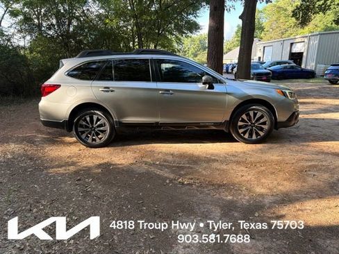 Used 2016 Subaru Outback 2.5i Limited AWD/4WD image 13