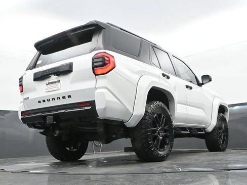New 2026 Toyota 4Runner SR5 AWD/4WD image 25