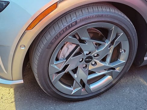 Certified 2023 Genesis GV60 Performance AWD/4WD image 2