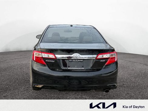 Used 2014 Toyota Camry XLE w/ Convenience Package image 4