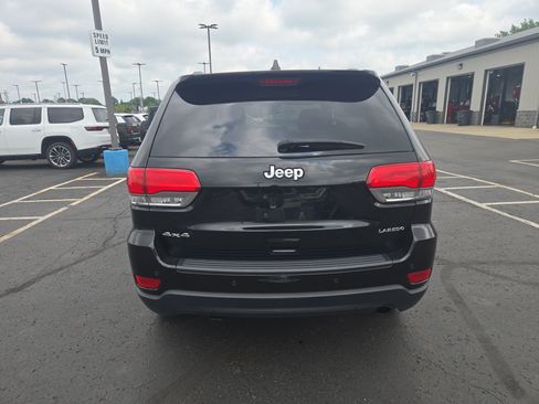 Used 2019 Jeep Grand Cherokee Laredo AWD/4WD image 6