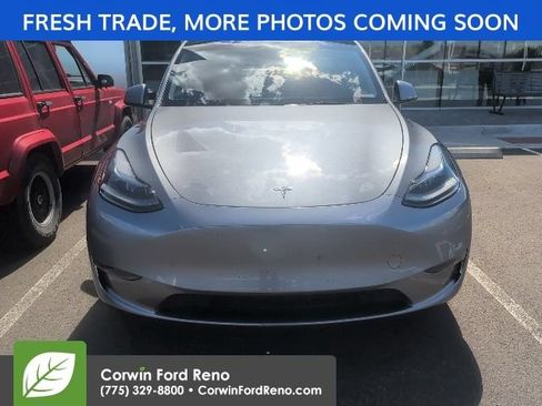 Used 2024 Tesla Model Y Performance AWD/4WD image 2