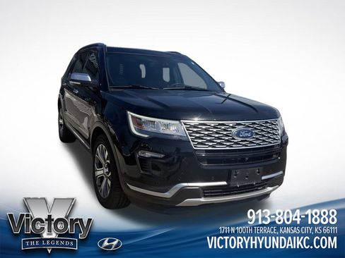 Used 2018 Ford Explorer Platinum AWD/4WD image 19