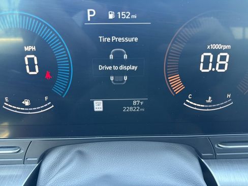 Used 2025 Hyundai Kona SEL image 24