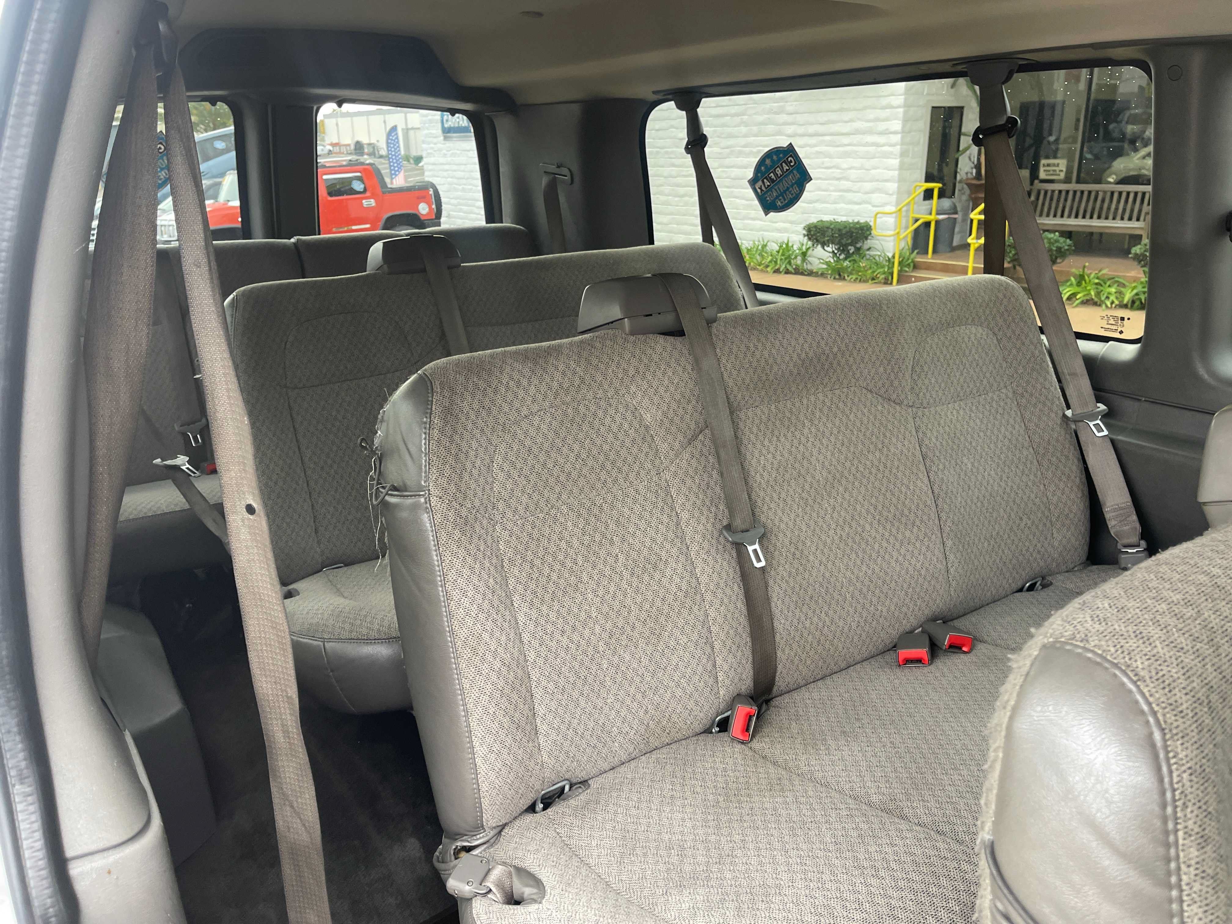 Used 2016 Chevrolet Express 3500 LT w/ LT Preferred Equipment Group RWD image 13