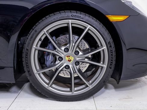 Certified 2024 Porsche 718 Cayman RWD image 22