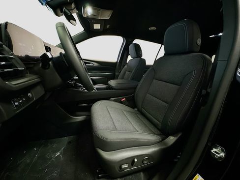 New 2025 Chevrolet Traverse LT image 21