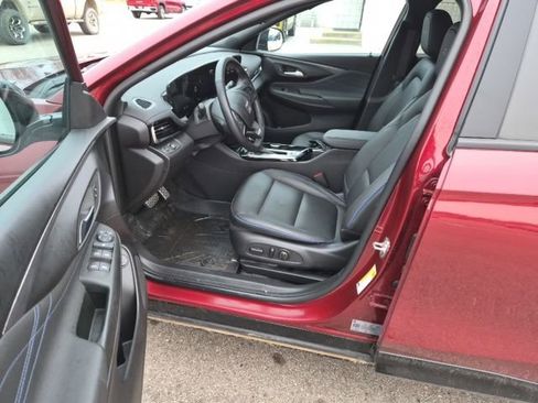 Used 2024 Buick Envista Sport Touring w/ Convenience I Package image 11