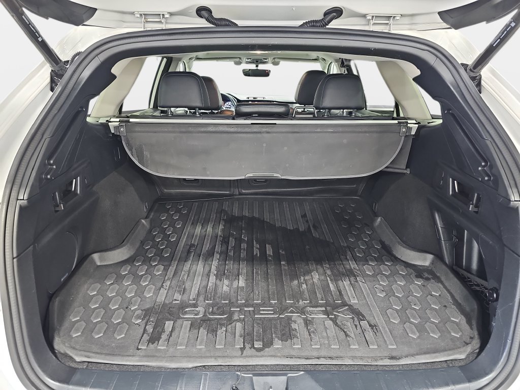 Used 2020 Subaru Outback Limited AWD/4WD image 14