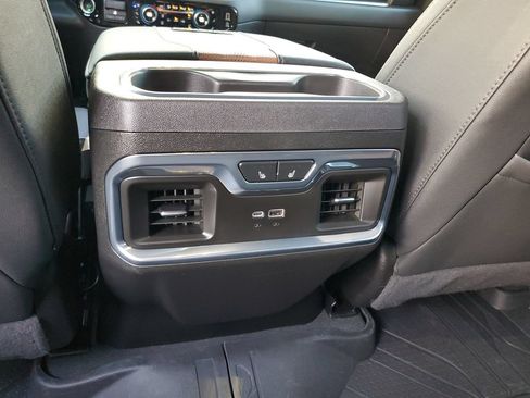 Used 2025 Chevrolet Silverado 3500 High Country w/ High Country Premium Package AWD/4WD image 16
