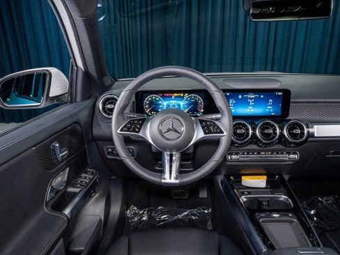 Certified 2026 Mercedes-Benz GLB 250 image 17
