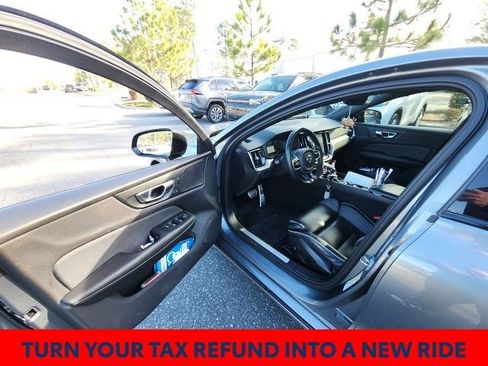 Used 2019 Volvo S60 T6 R-Design image 20