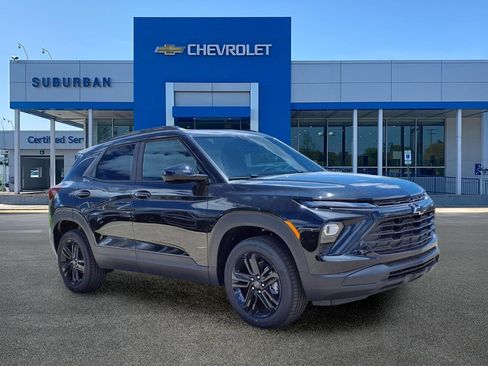 New 2026 Chevrolet TrailBlazer LT w/ Midnight Edition AWD/4WD image 3