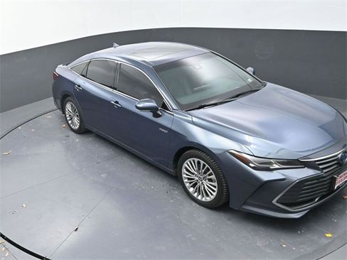 Used 2021 Toyota Avalon Limited w/ Advanced Safety Package image 19