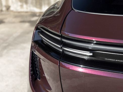 Certified 2024 Porsche Macan Turbo Electric AWD/4WD image 22