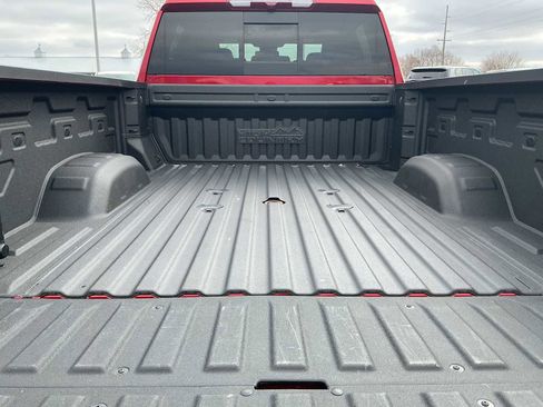 Used 2024 Chevrolet Silverado 3500 High Country image 30