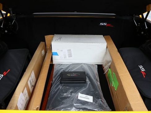 Used 2006 Chevrolet SSR w/ Preferred Equipment Group image 26