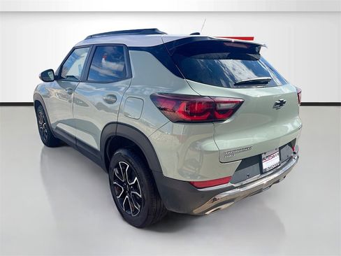 Used 2025 Chevrolet TrailBlazer ACTIV w/ Convenience Package image 5