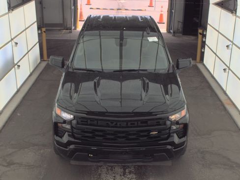 Used 2023 Chevrolet Silverado 1500 Custom RWD image 2