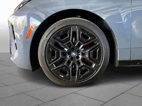 Used 2026 BMW iX xDrive45 image 10