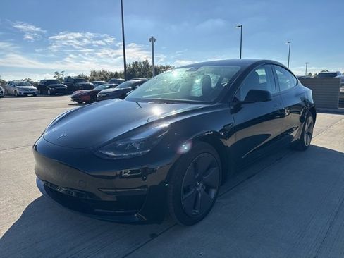 Used 2022 Tesla Model 3 image 7