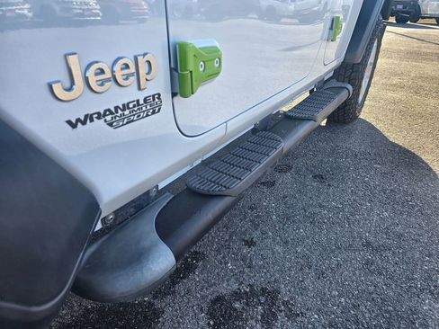 Used 2019 Jeep Wrangler Unlimited Sport S image 24
