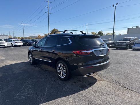 Used 2019 Buick Enclave Avenir w/ Avenir Technology Package image 4