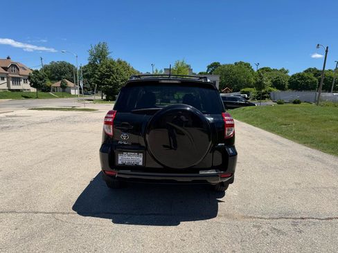 Used 2012 Toyota RAV4 4WD w/ Value Pkg image 6