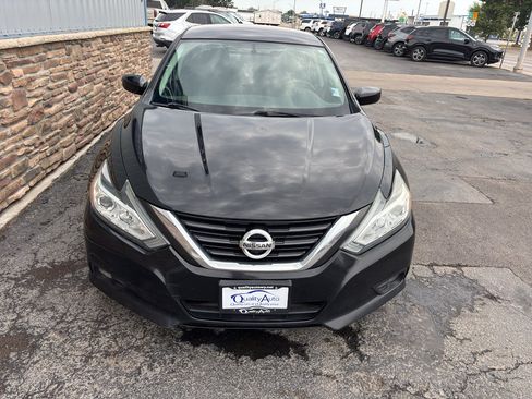 Used 2018 Nissan Altima 2.5 SV FWD image 3