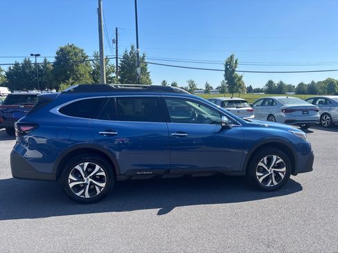 Certified 2022 Subaru Outback Touring AWD/4WD image 26