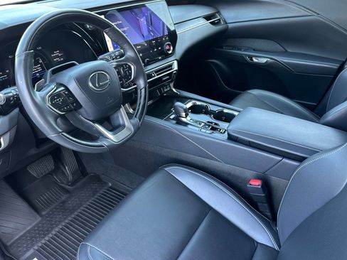 Certified 2025 Lexus RX 350h w/ Convenience Package AWD/4WD image 4