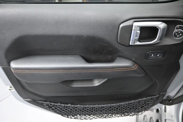 Used 2022 Jeep Gladiator Mojave w/ LED Lighting Group AWD/4WD image 12