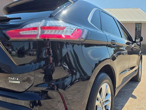 Used 2020 Ford Edge SEL FWD image 19