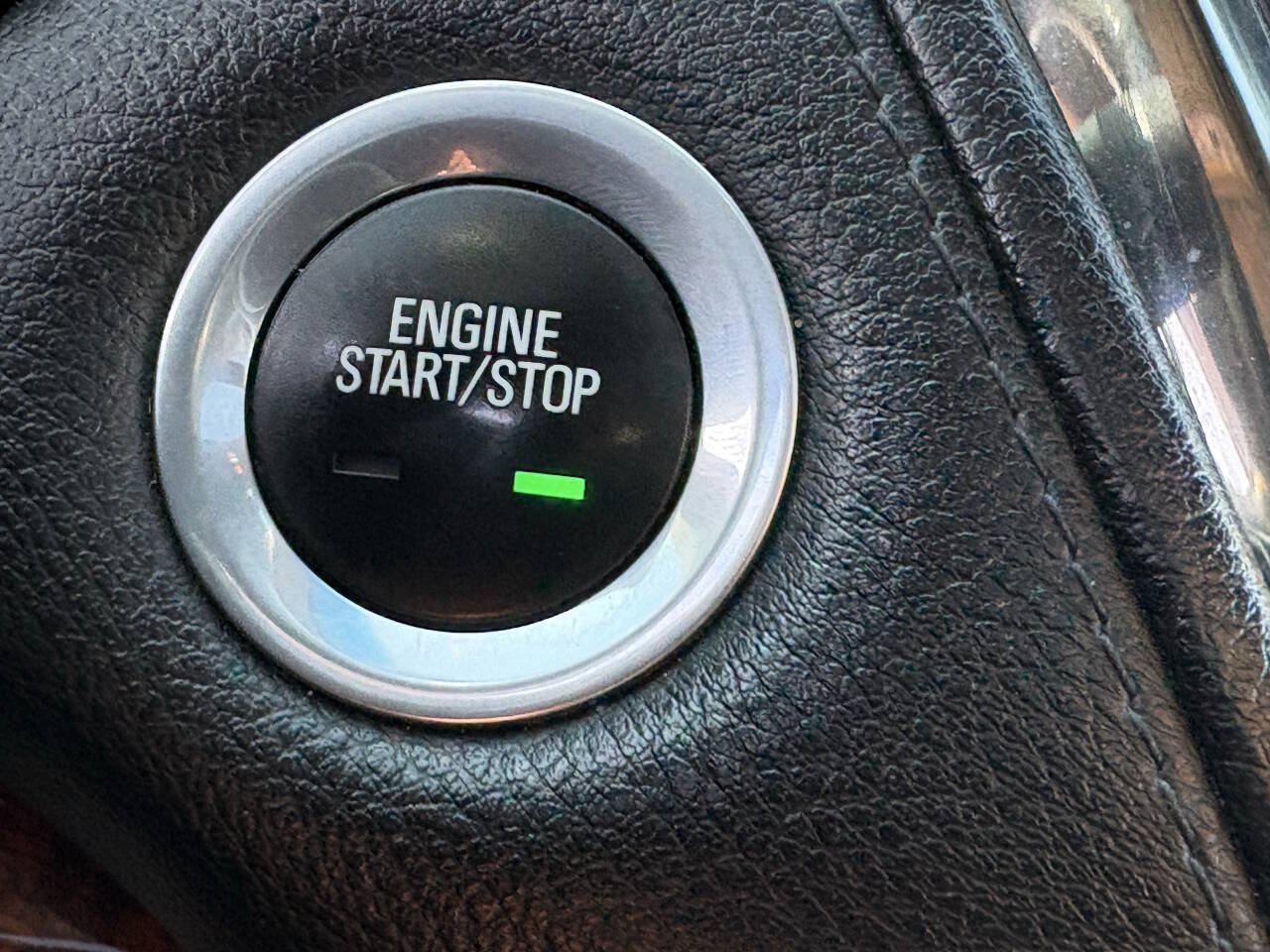 Used 2014 Cadillac CTS Luxury RWD image 32