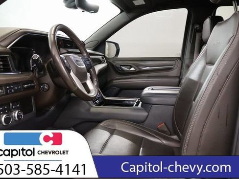 Used 2021 GMC Yukon Denali w/ Denali Premium Package image 14