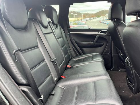 Used 2009 Porsche Cayenne image 16