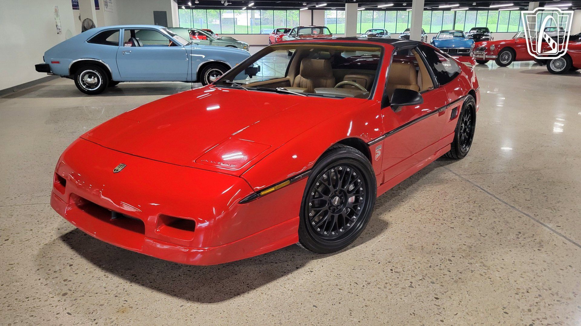 Used 1988 Pontiac Fiero GT RWD image 4