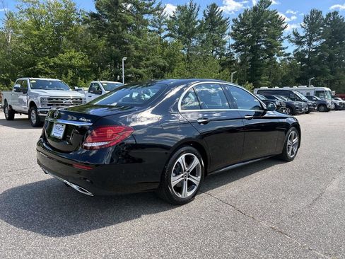 Used 2018 Mercedes-Benz E 300 4MATIC image 3