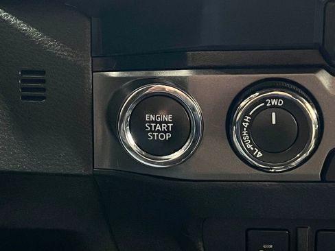 Used 2020 Toyota Tacoma TRD Sport w/ TRD Premium Sport Package AWD/4WD image 23