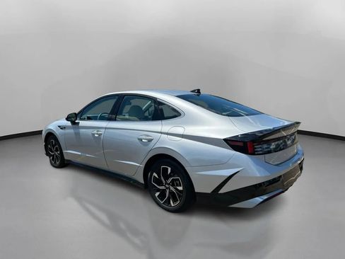 Used 2024 Hyundai Sonata SEL FWD image 13