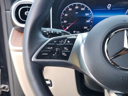 Certified 2025 Mercedes-Benz GLC 300 4MATIC image 29